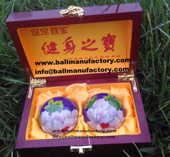 sell 50mm Chinese hand ball for mother gift