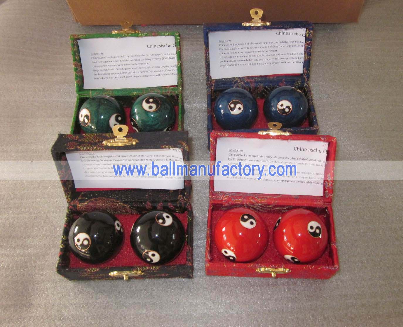 Chiense baoding balls with yinyang design